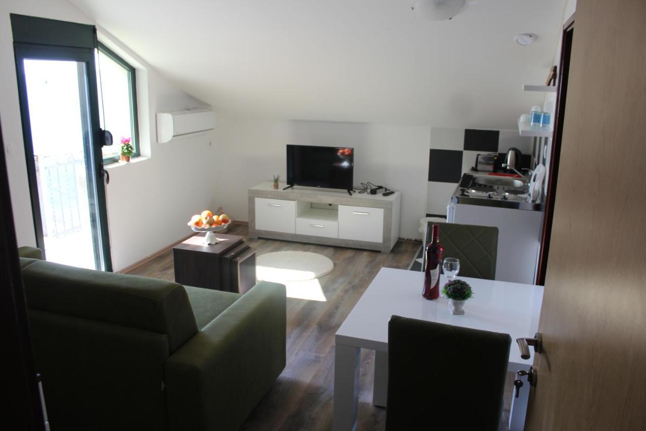 Guest house Forest Kotor